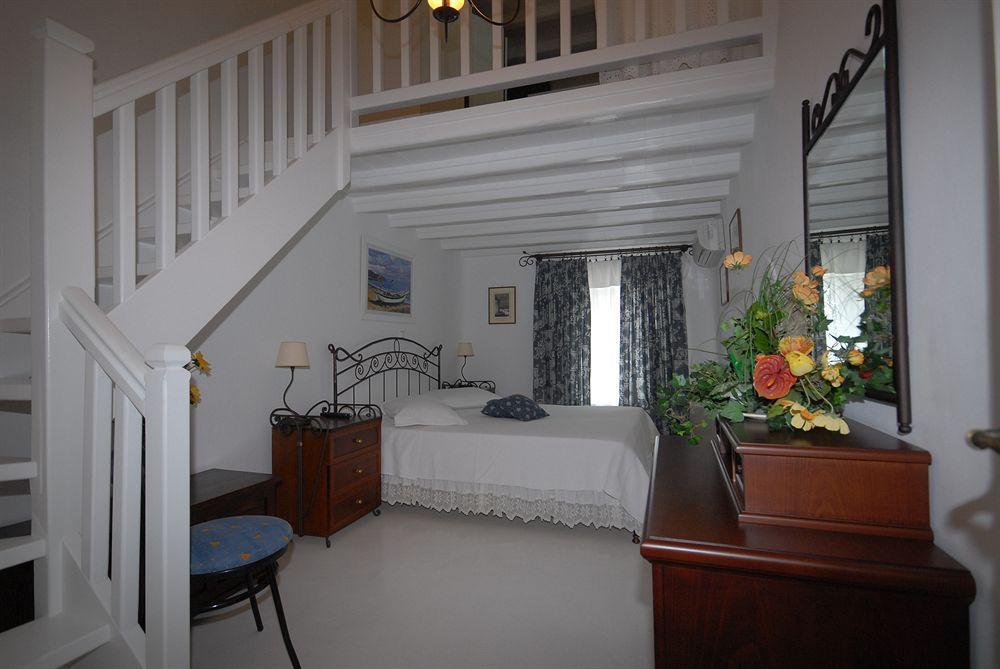 דירות Mykonos Town Peter'S Arhontiko מראה חיצוני תמונה